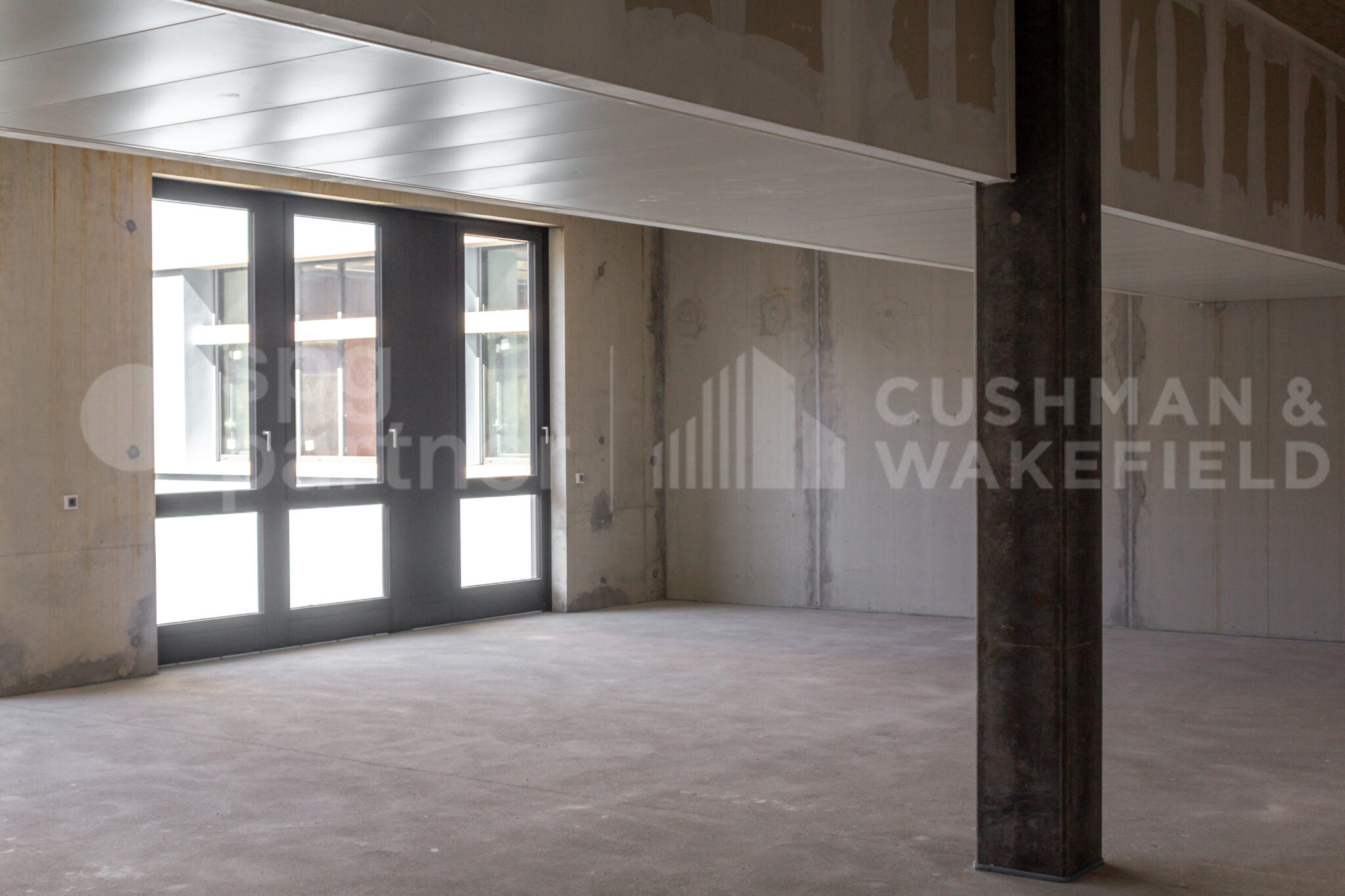 Atelier à louer – 500 m² – LES CHARMILLES – Lyon 114 – Genève-Petit-Saconnex