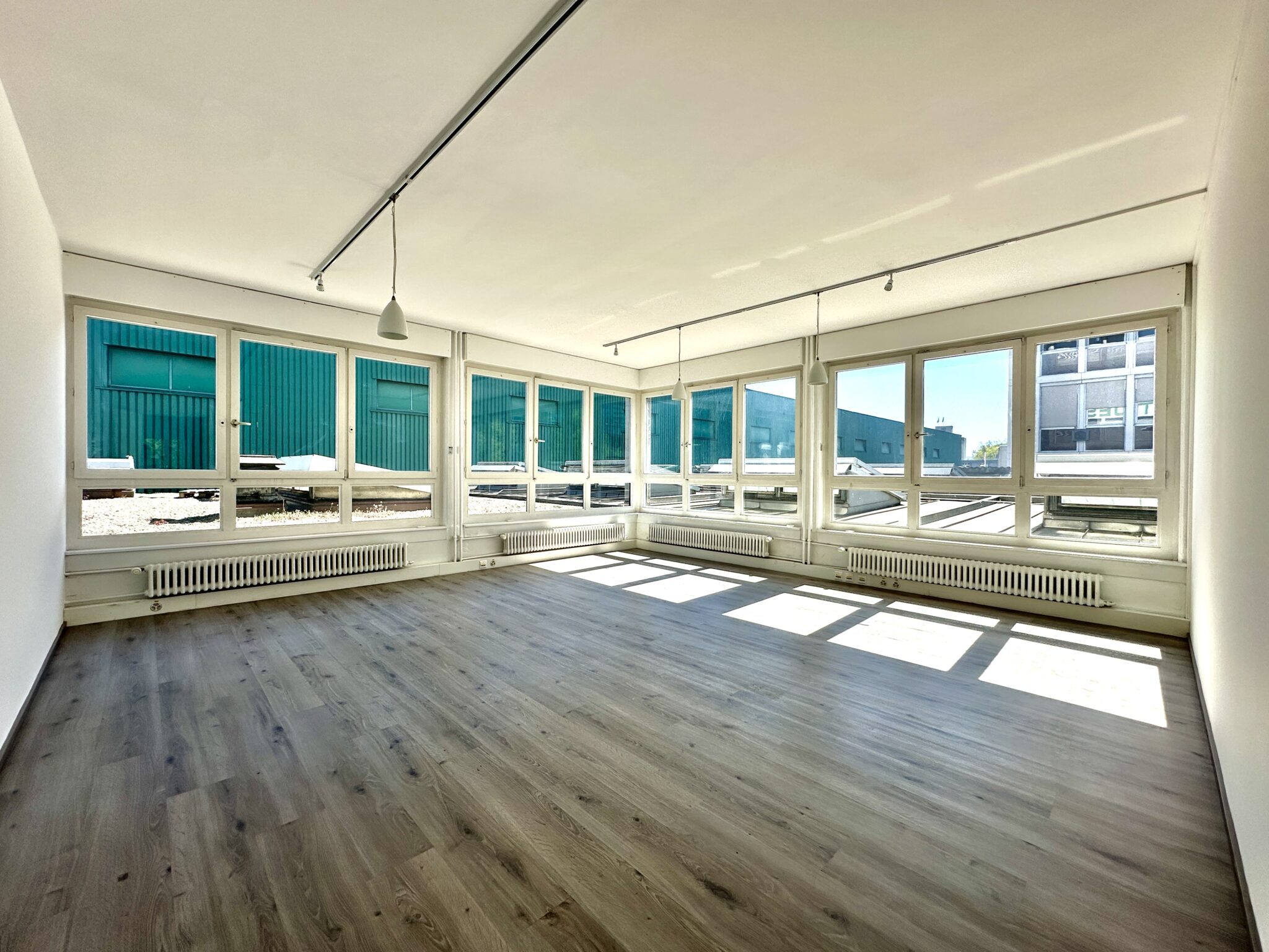 Local administratif à louer – 180 m² – PAV – Gravière 8 – Genève-Plainpalais