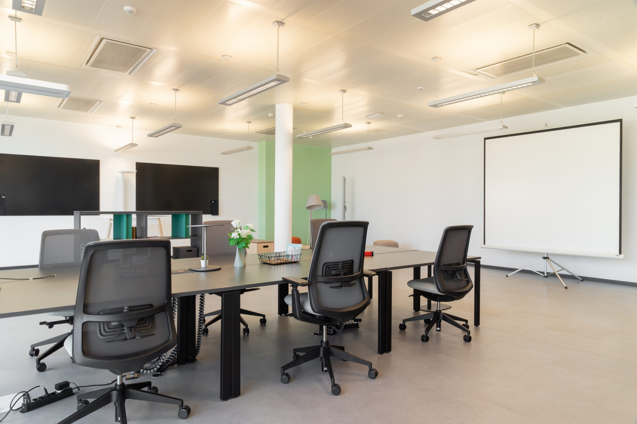Local administratif à louer – 560 m² – PONT BUTIN – Louis-Hubert 3 – Lancy