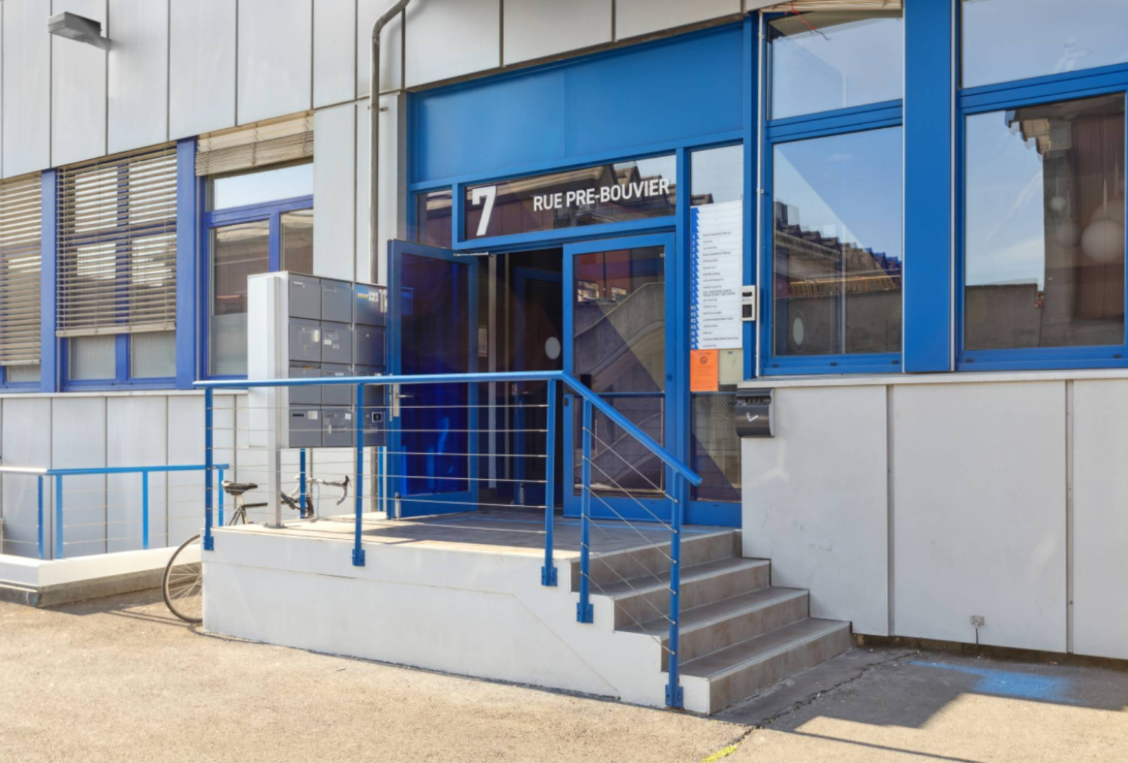 Local administratif à louer – 195 m² – ZIMEYSA – Pré-Bouvier 7 – Satigny