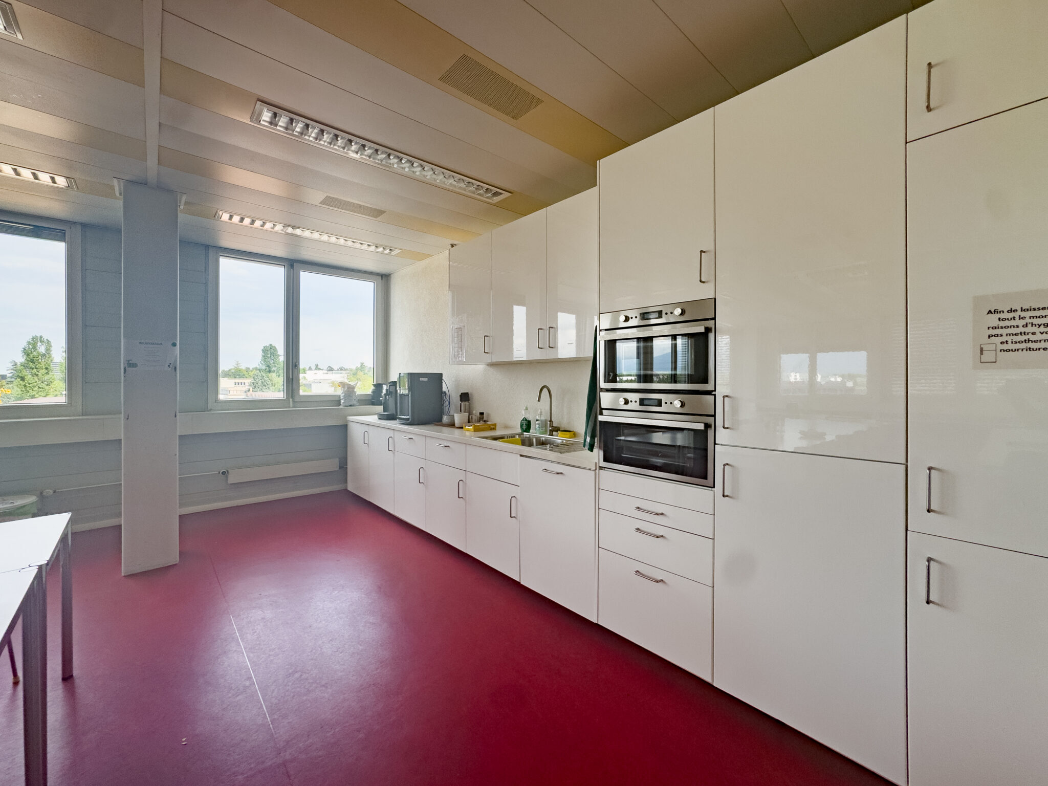 Local administratif à louer – 1082 m² – ZIMEYSA – Pré-Bouvier 7 – Satigny
