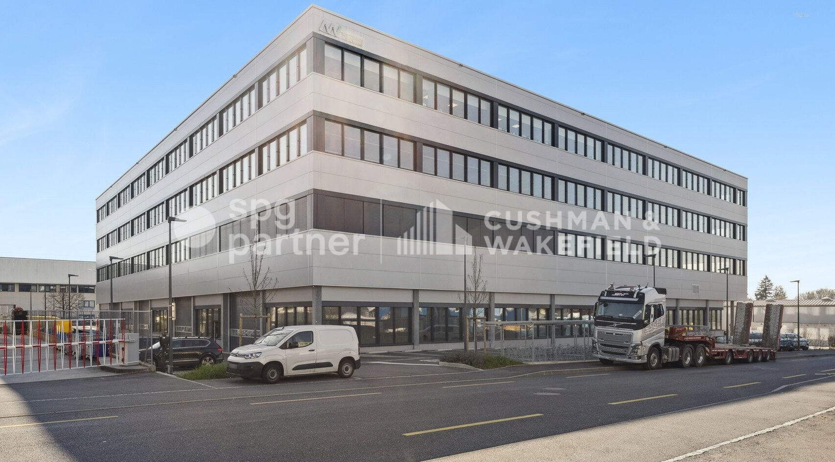 Atelier à louer – 500 m² – ZIMOGA – Emeraude 10 – Vernier