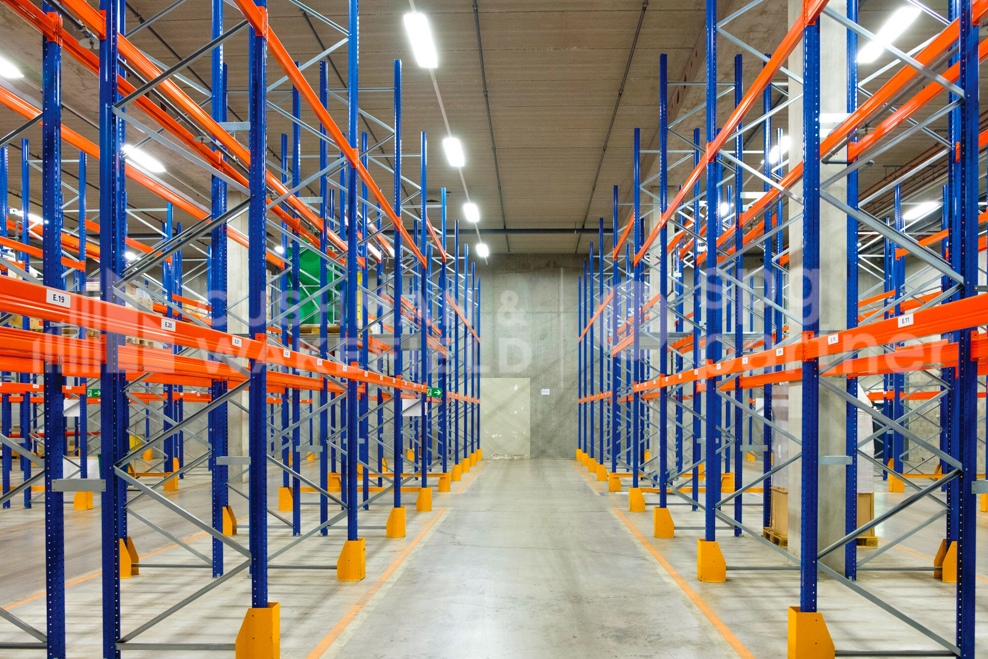Dépôt intérieur à louer – 500 m² – ZIMOGA – Grenet 21 – Meyrin