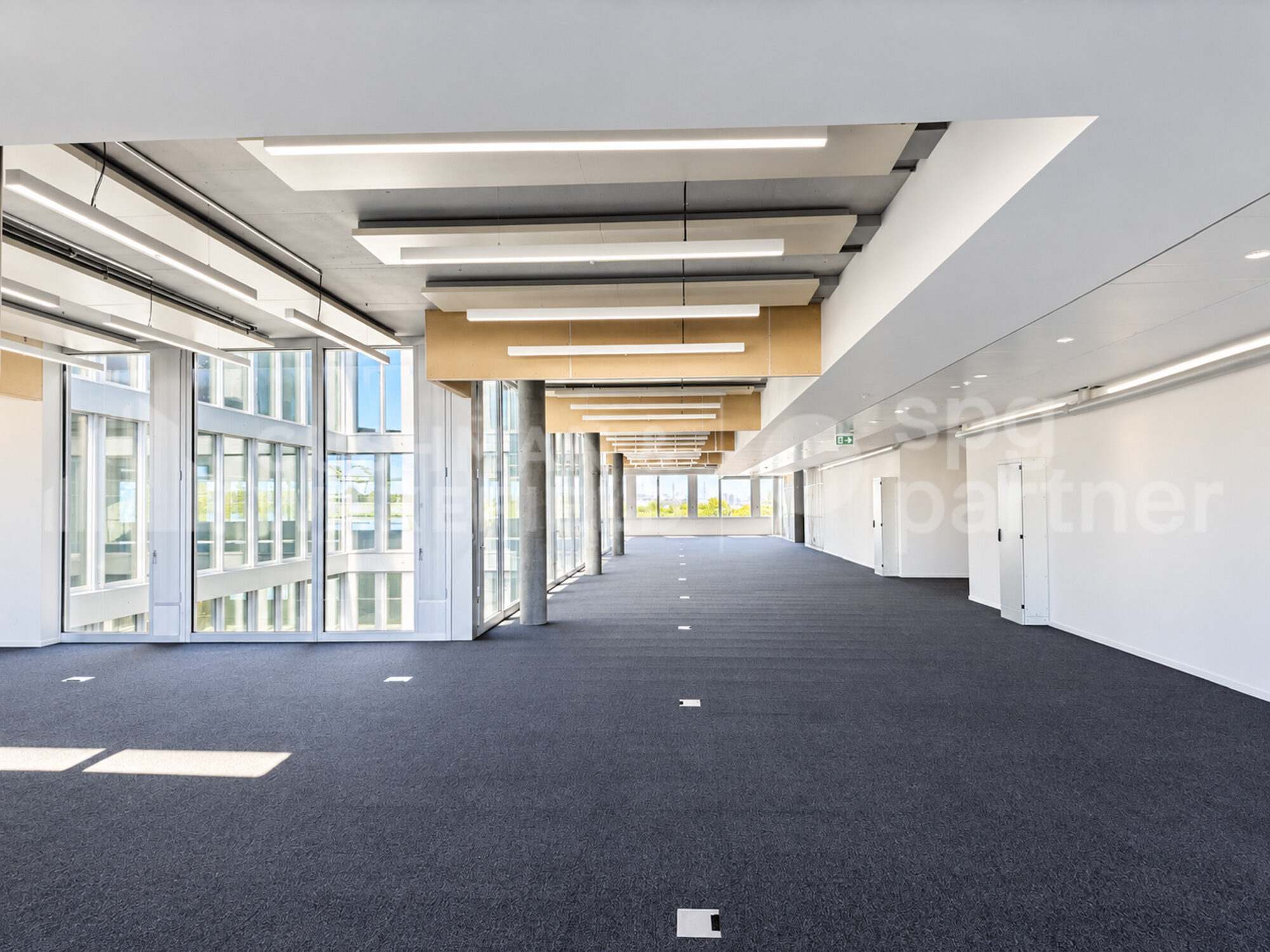 Atelier à louer – 1700 m² – ZIPLO – Galaise 36 – Plan-Les-Ouates