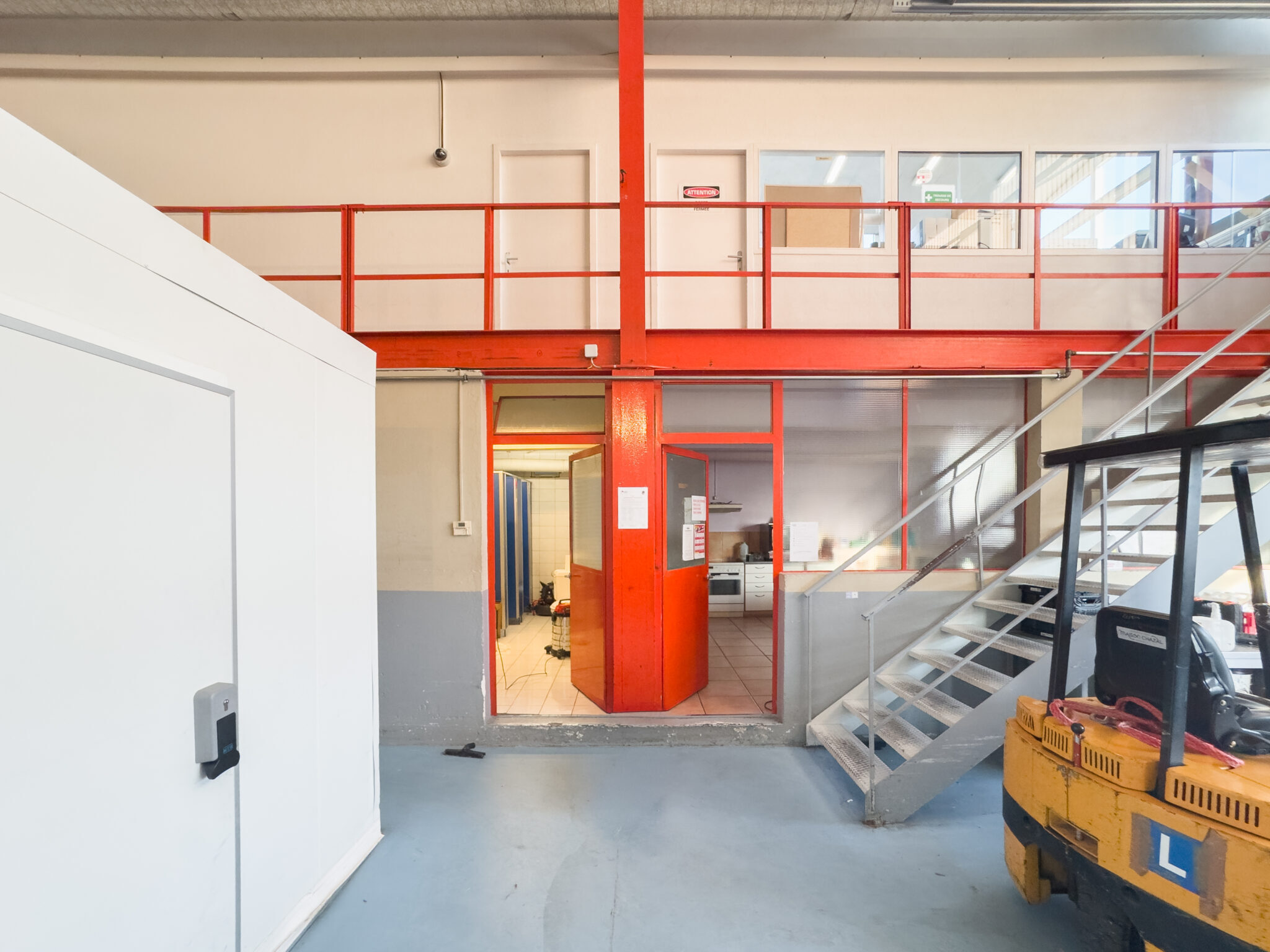 Atelier à louer – 650 m² – ZODIM – Cardinal-Journet 13 – Meyrin