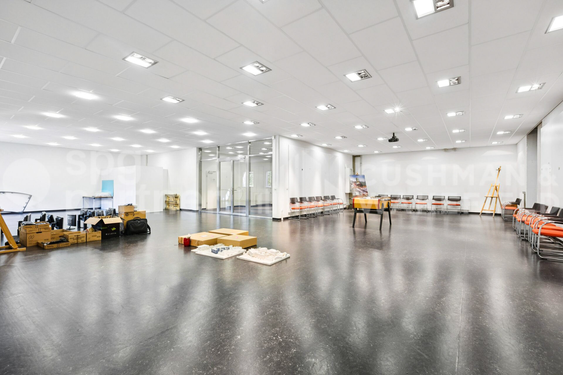 Local administratif à louer – 461 m² – ZODIM – Grand-Puits 42 – Meyrin
